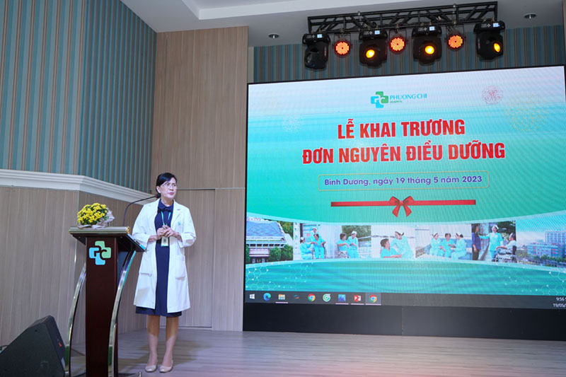 , BS. CKII. Nguyễn Thị Tân Xuân – Giám đốc Bệnh viện tiếp nhận ý kiến chỉ đạo 